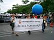 Protestní pochod za výrobu generik, kondomů a jehel zdarma a rovného přístupu k léčbě hiv positivních.